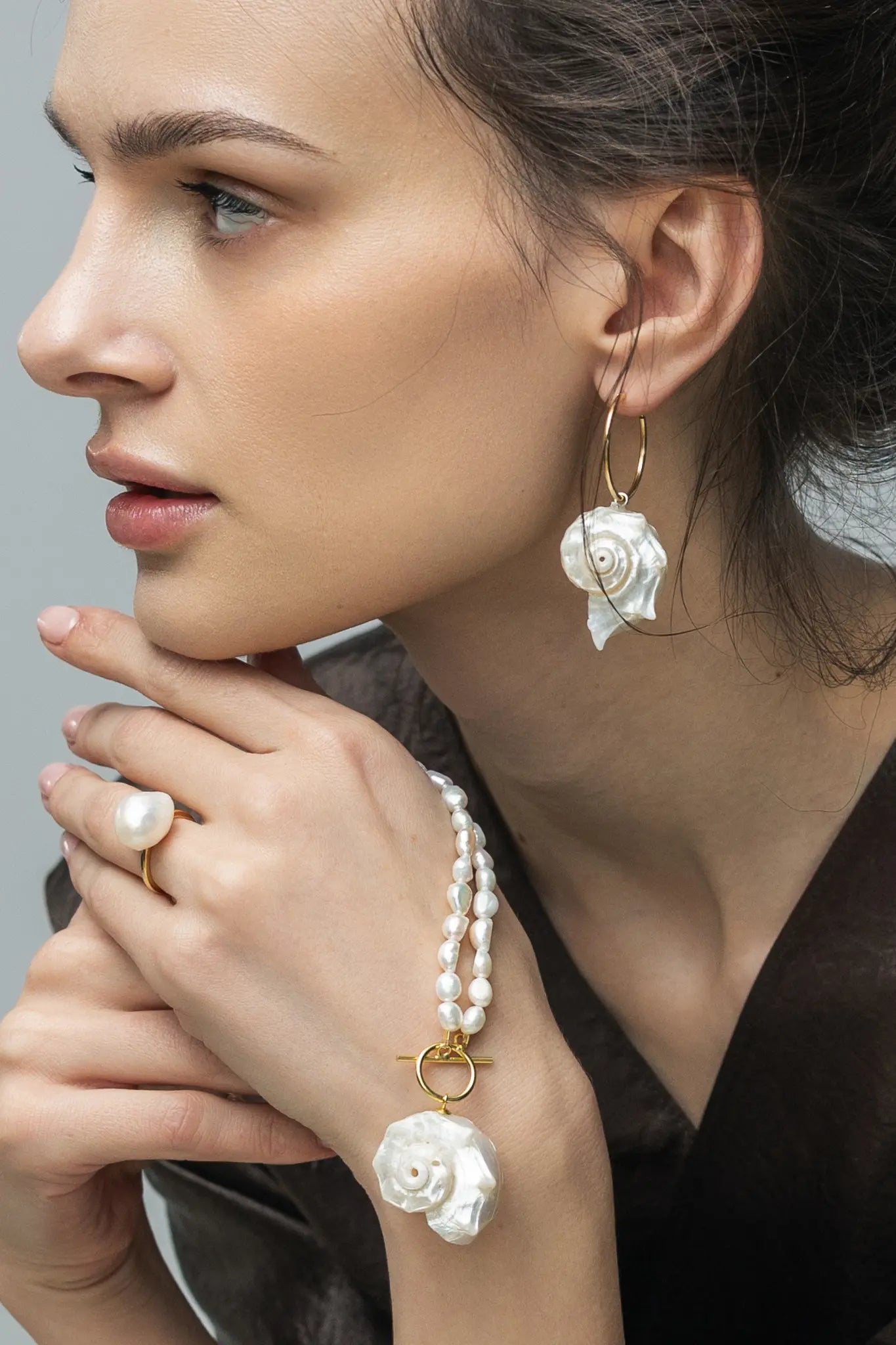 Cercei Argint Seashell in The Loop LisaConcept