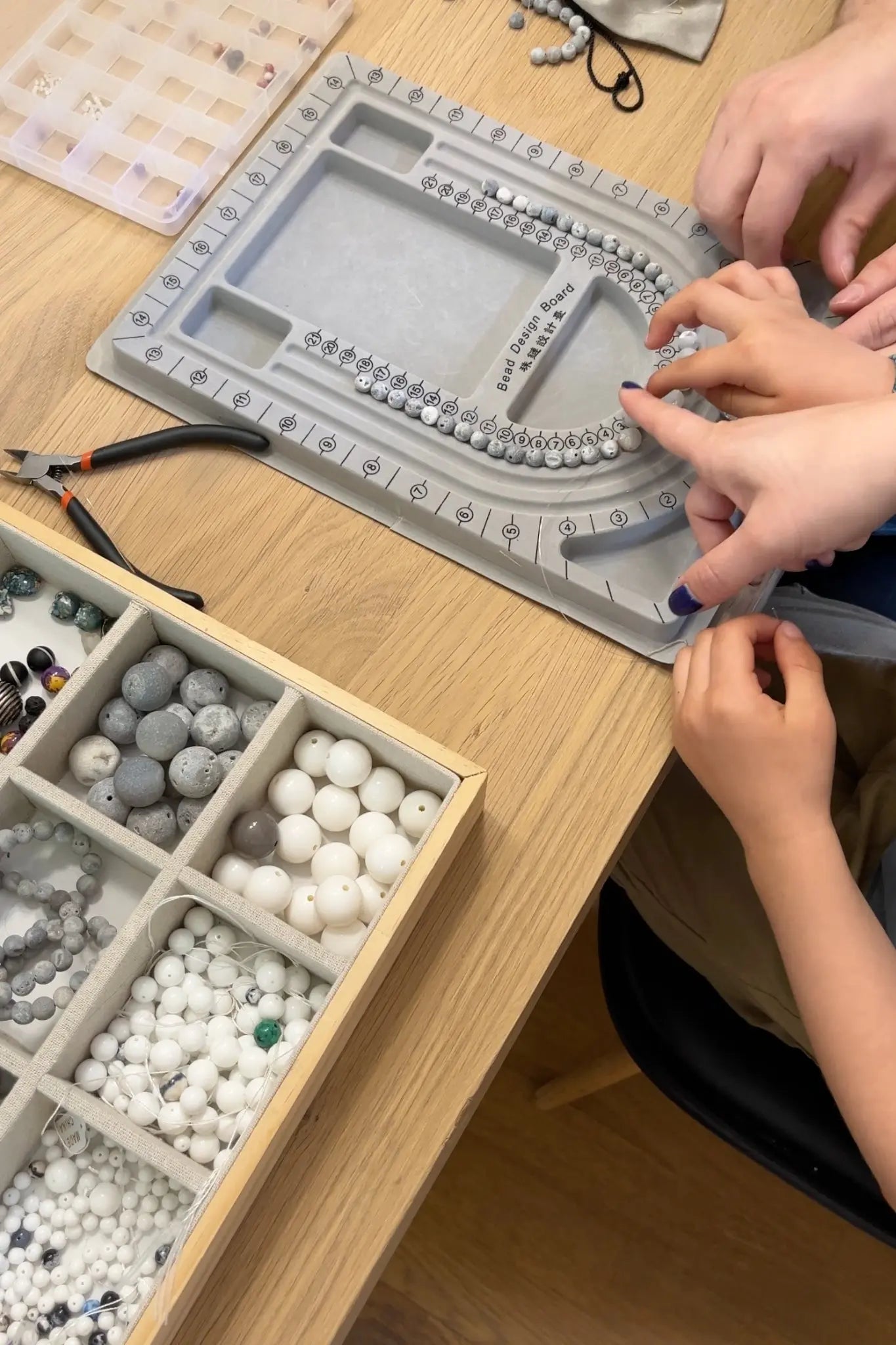 Workshop Bijuterii - Activități Copii Lisa&Co.